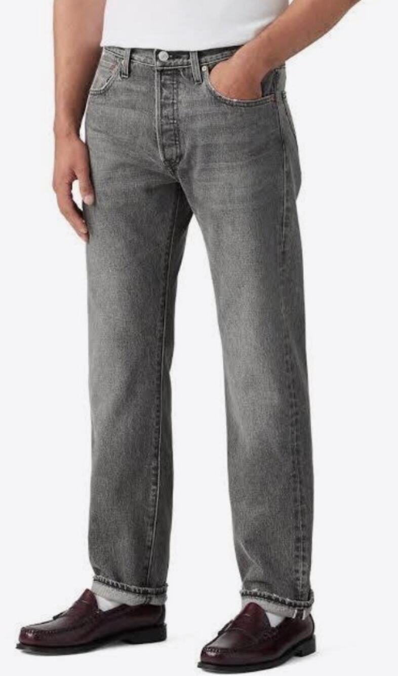 Vintage Men’s 501 Levi's Original Fit jeans 33x32